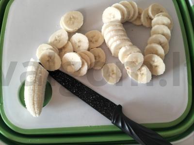Bananų ir kėrobo ledai Žingsnis 1