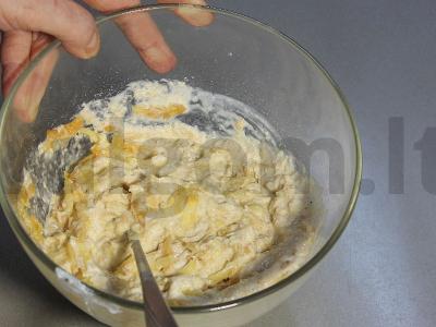 Blynai su avižomis, obuoliais, šokoladu ir riešutais Žingsnis 7