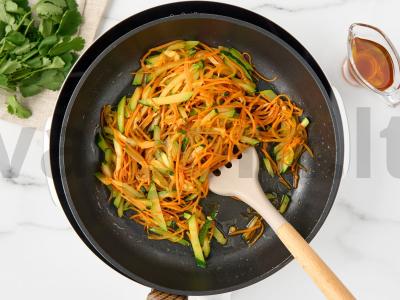 Krevetės su kiaušinių makaronais Žingsnis 7