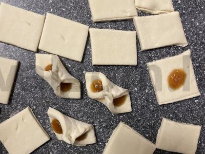 Sluoksniuota „Minutka“ sausainiai su obuolių džemu Žingsnis 2