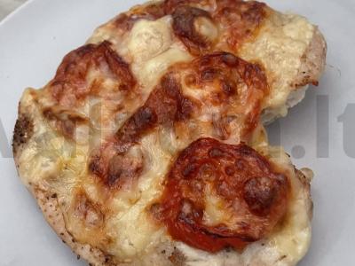 Vištienos krūtinėlės filė po sūriu „Mendelis“ pagrindine nuotrauka