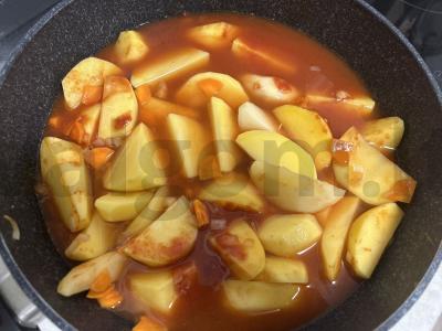 Troškinta bulvė su mini kotletais pomidorų padaže Žingsnis 3