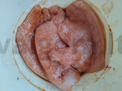 Kalkių kepsniai džiūvėsėliuose Žingsnis 1