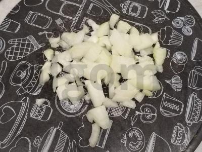 Makaronai kiaušinių-tomato padaže Žingsnis 2