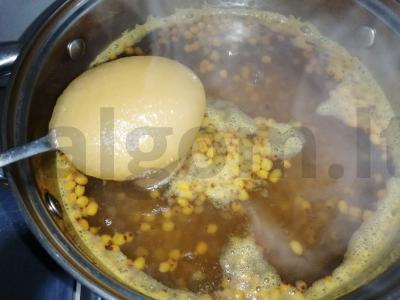 Šaltalankių kompotas su medumi Žingsnis 2