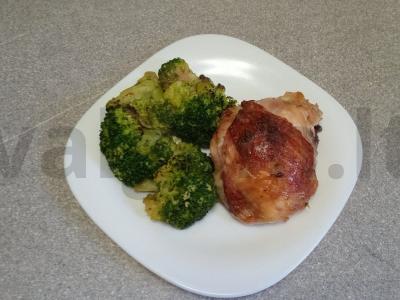 Vištienos šlaunelė mandarinų marinate, kepta su brokoliais Žingsnis 5