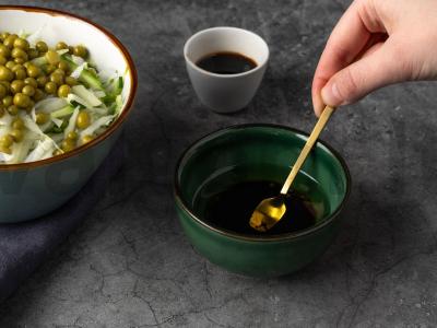 Salotas su kopūstu, agurku ir žaliu žirneliu Žingsnis 5