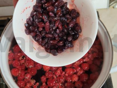 Vitaminų kompotas „Uogų sprogimas“ Žingsnis 3