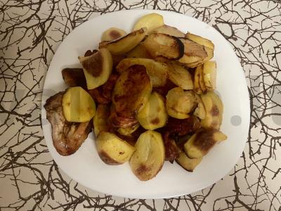 Vištienos sparneliai sojų-medaus padaže su bulvėmis Žingsnis 6