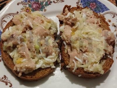 Menkių kepenėlių užtepas su cukinija pagrindine nuotrauka