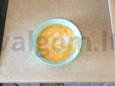 Švelnus omletas su virta dešra Žingsnis 2