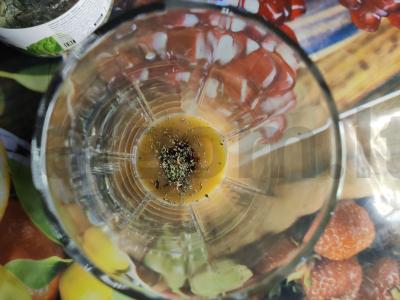 „Obuolys-pasifloros“ su šeivamedžiu ir agurku Žingsnis 6