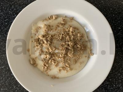 Pieninė manų košė su graikiniais riešutais ir chalva Žingsnis 5