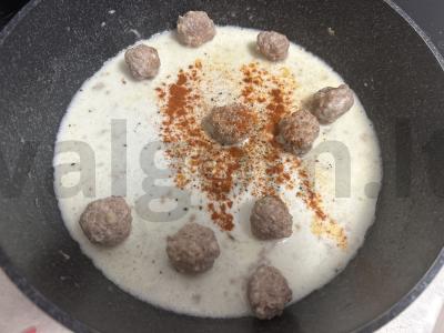 Farfalle makaronai su mėsos kukuliais sūrio padaže Žingsnis 3