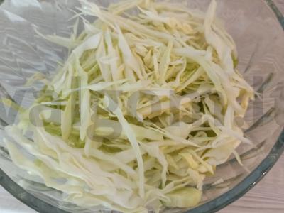 Žalias salotas su putpelių kiaušiniais Žingsnis 3