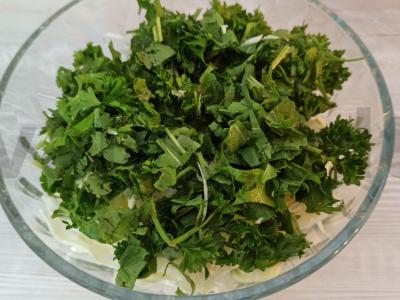 Žalias salotas su putpelių kiaušiniais Žingsnis 4