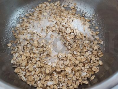 Avižinė košė su mėlynėmis ir zefyrais Žingsnis 1