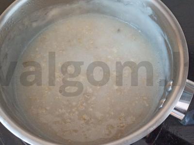 Avižinė košė su mėlynėmis ir zefyrais Žingsnis 2