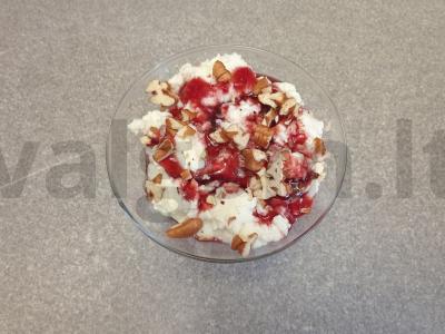 Kefyro varškė su braškėmis ir pekano riešutais Žingsnis 8