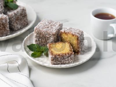 Pyragai „Lamington“ pagrindine nuotrauka