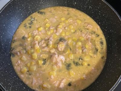 Kiaušinienė su mėsos paštetu ir kukurūzais Žingsnis 3