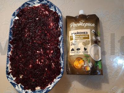 Sluoksniuotas salotas „Silkė po šubą“ Žingsnis 7