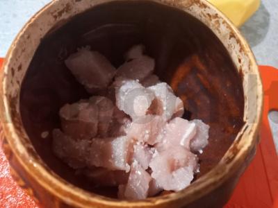 Bulvės su kalakutiena puode Žingsnis 2