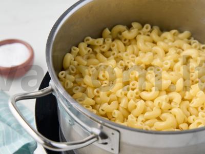 Makaronai su sūriu Žingsnis 1