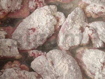 Kepta vištienos kepenėlė su svogūnais ir grikiais Žingsnis 2