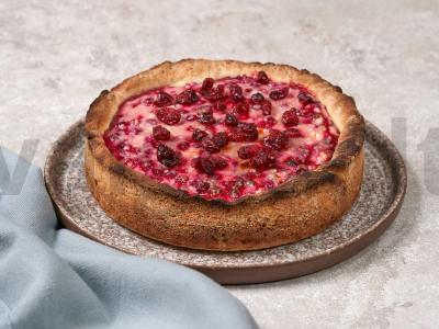 Sluoksniuotas pyragas su spanguolėmis pagrindine nuotrauka