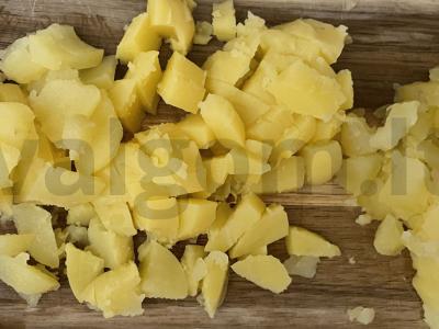 Vinegretas su raugintais kopūstais ir marinuotais agurkais Žingsnis 3