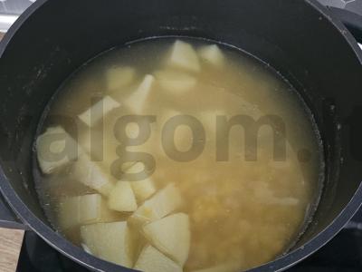 Vištienos sultinys su avinžirniais Žingsnis 2