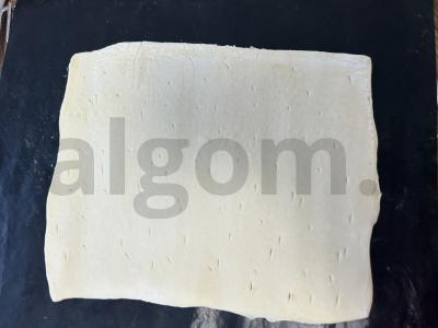 Sluoksniuotos tešlos pica- asorti Žingsnis 2