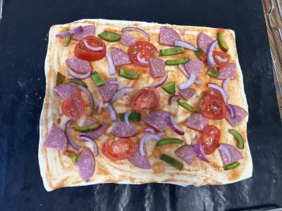 Sluoksniuotos tešlos pica- asorti Žingsnis 7