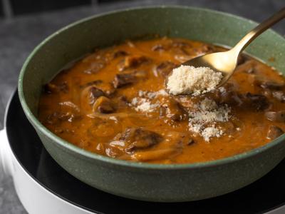 Troškinta jautiena su grybais Žingsnis 6