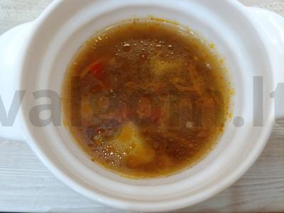 Pomidorų sriuba su grikių kruopomis ir šonkauliais pagrindine nuotrauka