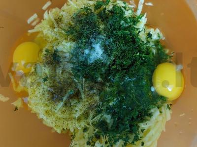 Cukinijų blynai su prieskoniais Žingsnis 2