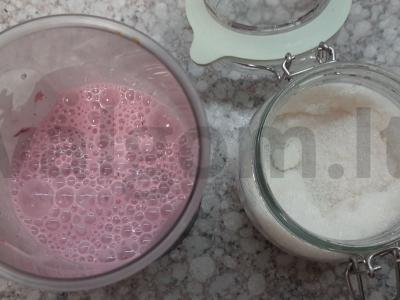 Pieno-uogų kokteilis Žingsnis 2