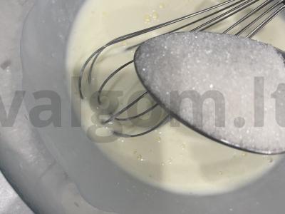 Purūs blynai ant rūgpienio „Rusų blynai“ Žingsnis 2