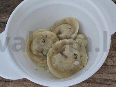 Namų virtiniai su jautienos faršu pagrindine nuotrauka