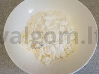 Sūrio blynai su sūdyta karamele ir anakardžiais Žingsnis 3