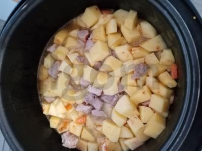 Troškinta bulvė su kalakutiena lėtoje viryklėje Žingsnis 9