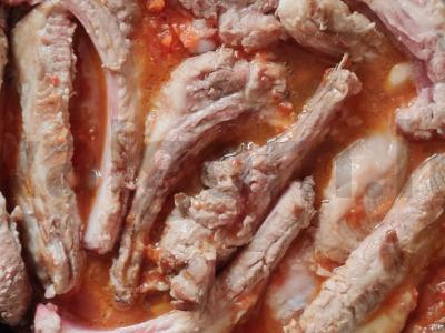 Troškinti kiaulienos šonkauliai Žingsnis 4