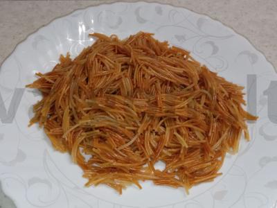 Kepti makaronai pagrindine nuotrauka