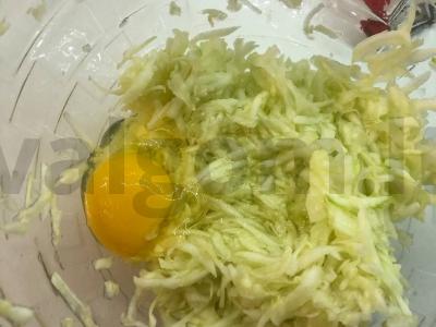 Cukinijų blynai užkandžiams Žingsnis 2