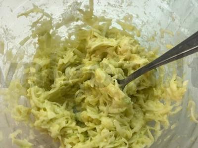 Cukinijų blynai užkandžiams Žingsnis 4