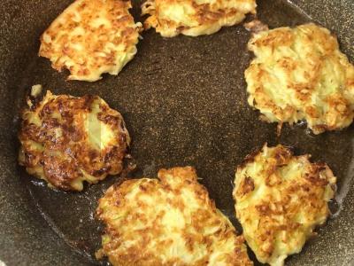 Cukinijų blynai užkandžiams Žingsnis 5