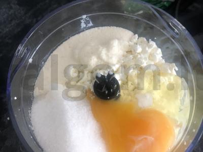 Varškės apkepas su pienu Žingsnis 4