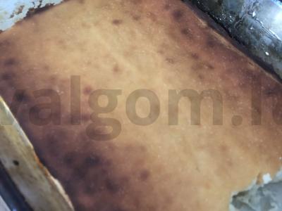 Varškės apkepas su pienu pagrindine nuotrauka