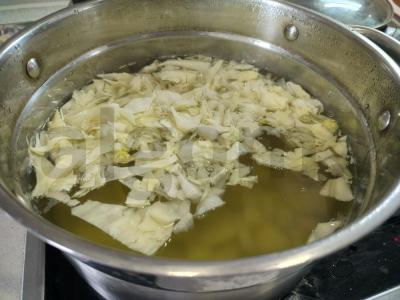 Kopūstų sriuba su konservuota silkė Žingsnis 1